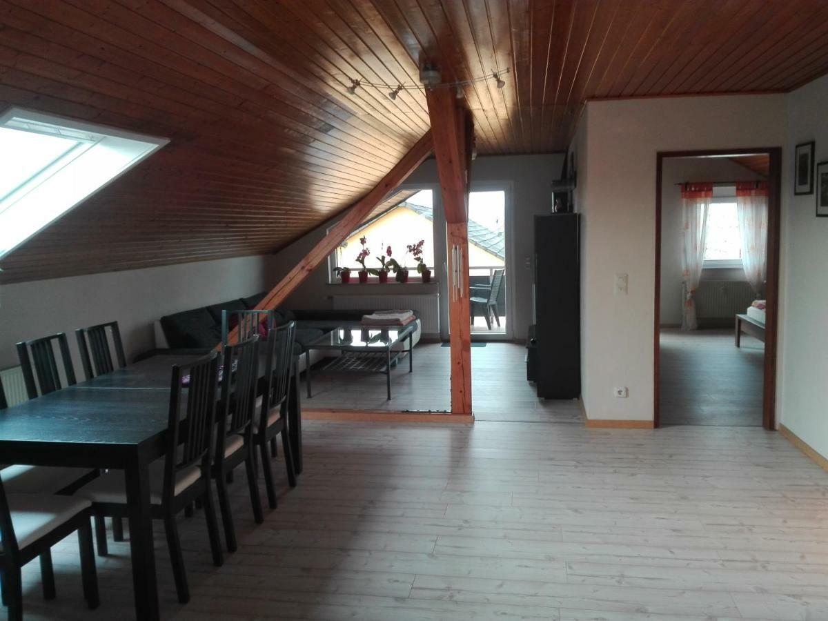 Obere Ferienwohnung Asshoff Zwischen Odenwald, Taubertal Und Bauland Berolzheim Kültér fotó