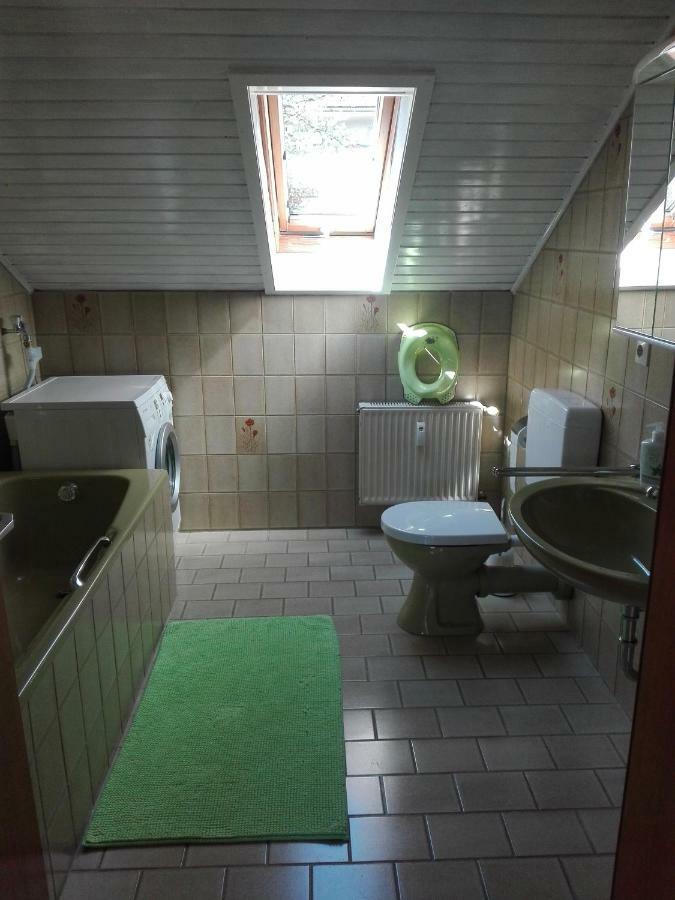Obere Ferienwohnung Asshoff Zwischen Odenwald, Taubertal Und Bauland Berolzheim Kültér fotó